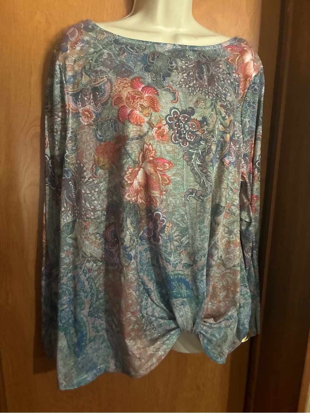 Time and Tru Multicolor Floral Paisley Long-Sleeve Top
